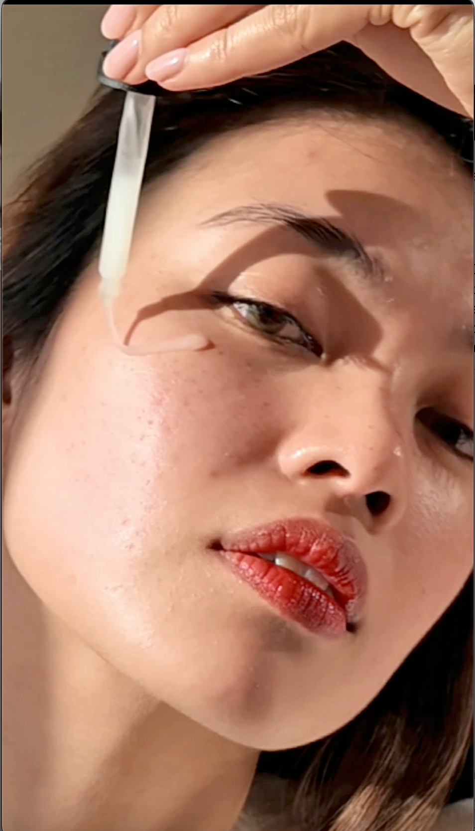 Aurelo Eclat Collagen Serum Appliation