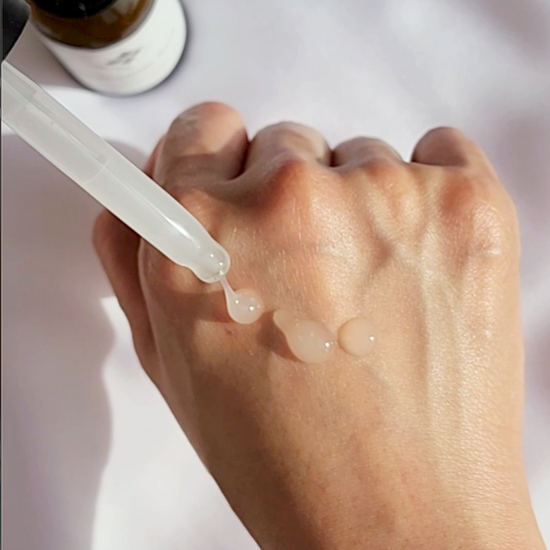 Lightweight moisturizing serum